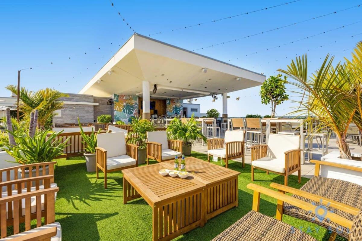 Lx Oasis Beachfront-Rt Infinity Pool Hollywood Zewnętrze zdjęcie
